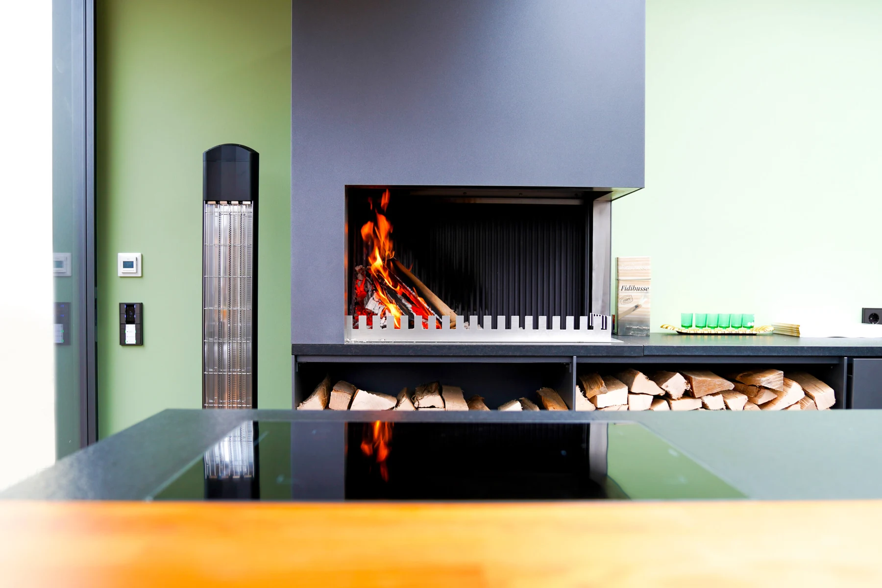 ExtremeLine HeatTower – Freistehend am Sitzbereich